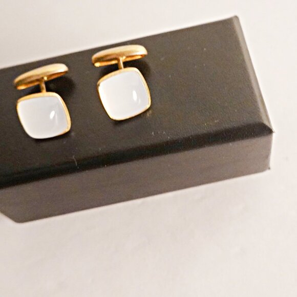 Moonstone Gemstone Cufflinks - Picture 2 of 2